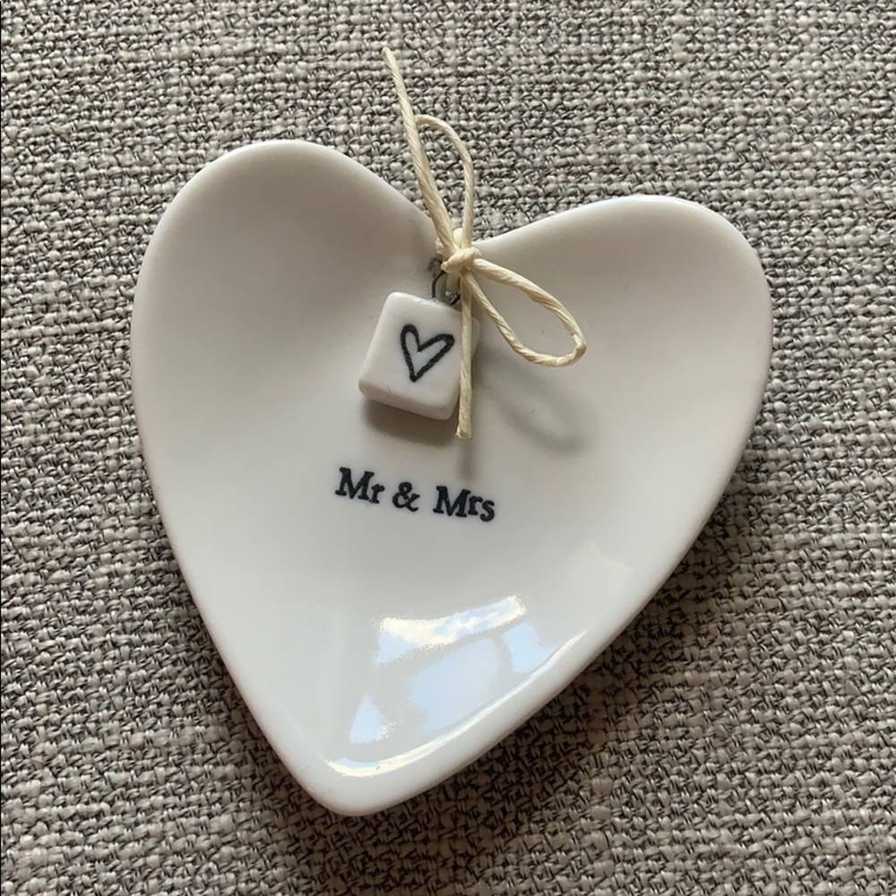 Ring Holder / Mr and Mrs / Dish